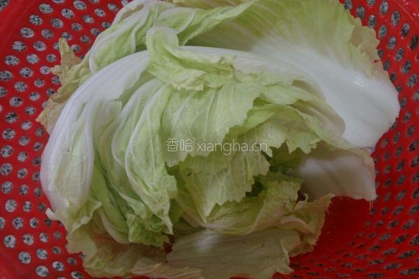 香菇白菜猪肉饺子馅的做法图解2