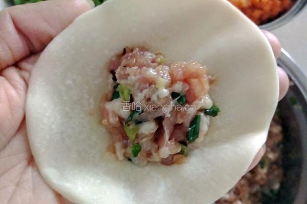 猪肉馅四色饺的做法图解6