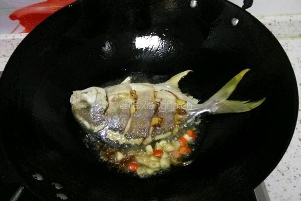 红烧金鲳鱼的做法图解4