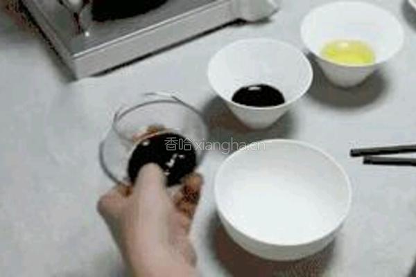冬笋腊肉饭的做法图解3