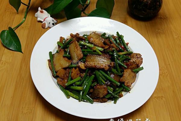 蒜苔回锅肉的做法图解11