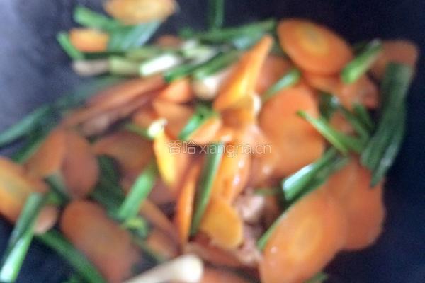 大蒜炒胡萝卜的做法图解7
