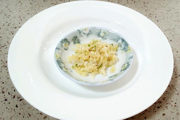 蒜蓉生菜的做法图解2