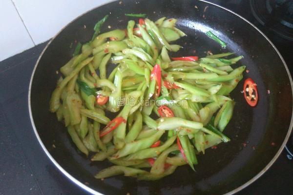 辣炒芥菜梗的做法图解7