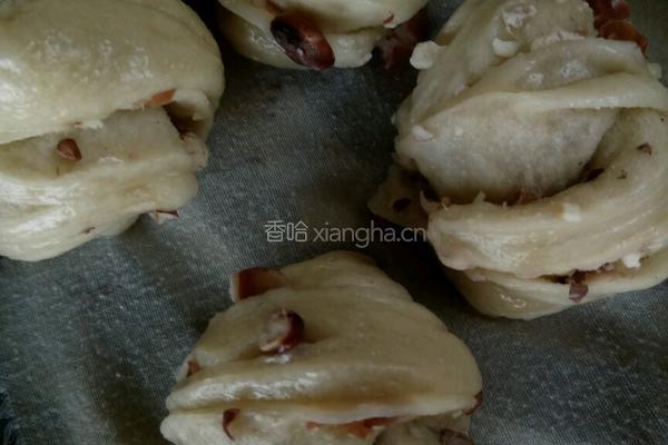 豆沙花卷)的做法图解9