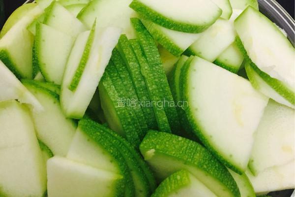 角瓜鸡蛋（辣味）的做法图解1