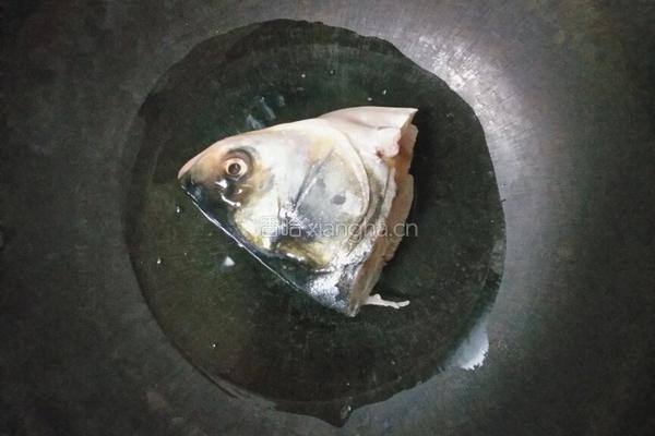 鱼头豆腐粉汤的做法图解4