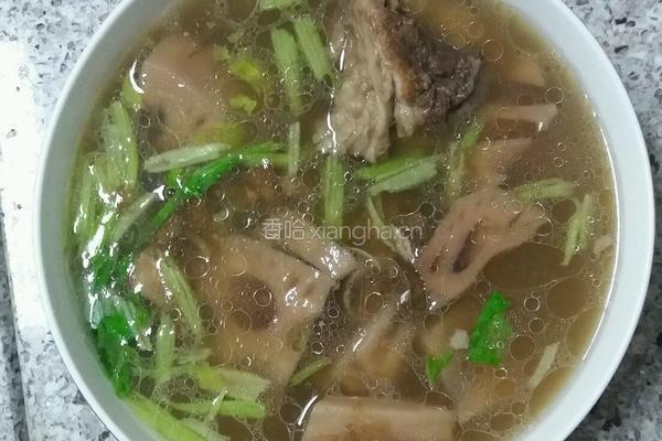 骨头莲藕汤的做法图解4