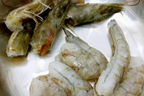 芹菜虾仁黄金炒饭的做法图解2