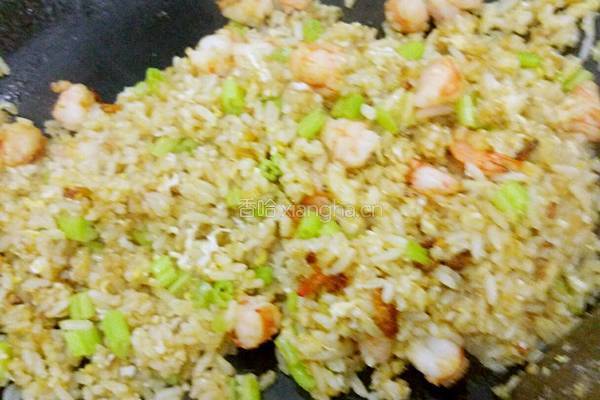 芹菜虾仁黄金炒饭的做法图解11
