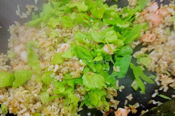 芹菜虾仁黄金炒饭的做法图解12