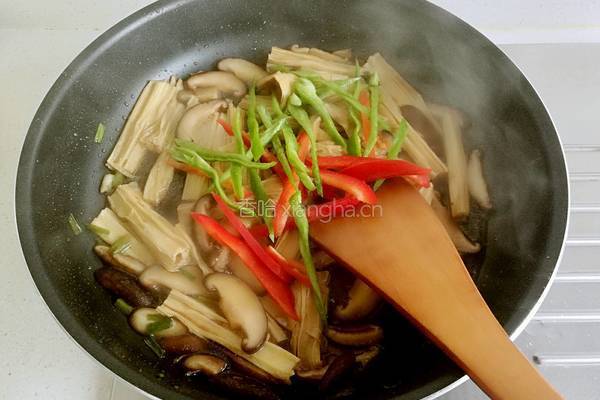 腐竹烧香菇的做法图解9