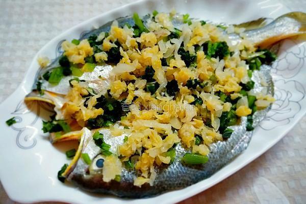 冬菜蒸黄鱼的做法图解3