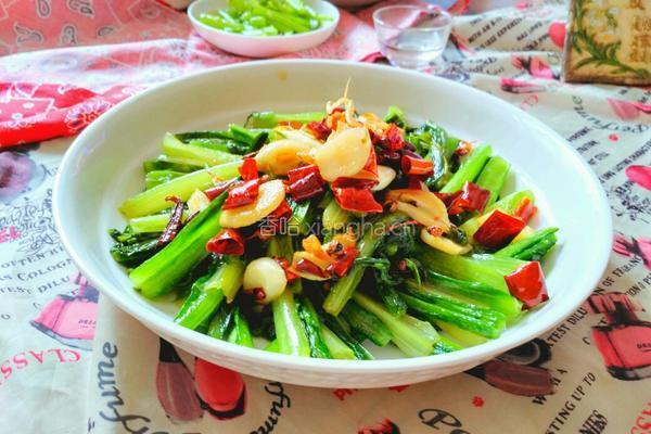 蒜香油麦菜的做法图解7