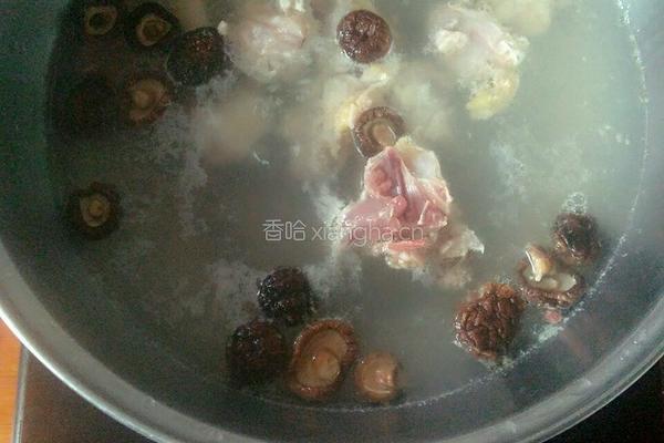 冬菇鸡汤的做法图解4