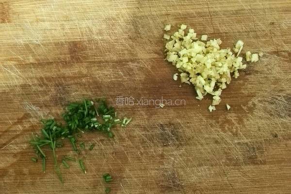 太阳版萝卜蒸肉的做法图解2