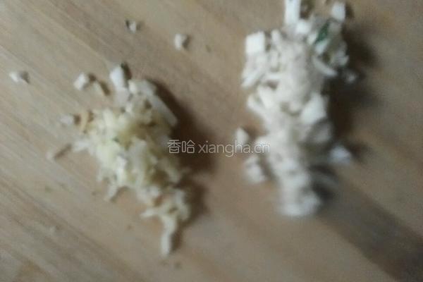 折耳根拌香菜的做法图解3