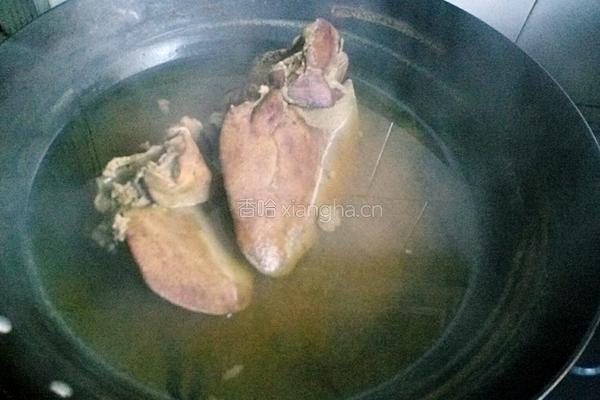 泡菜炒猪肝的做法图解1