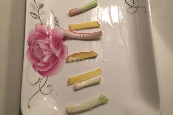豆豉蒸罗非鱼的做法图解2