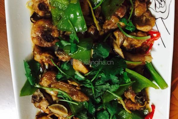 香菇鸡肉炒虎椒的做法图解7