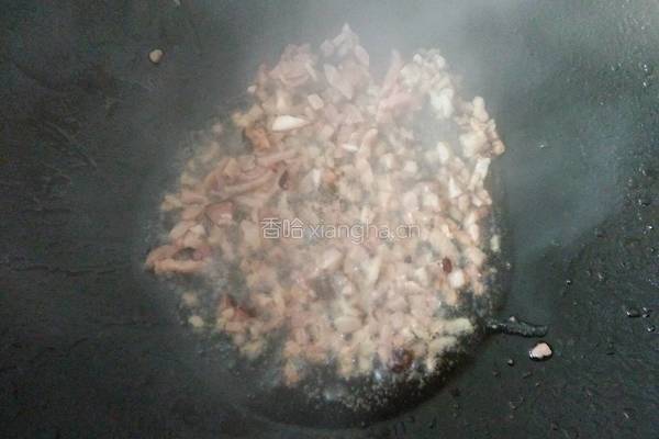 米饺煎饺(香菇腊肉马蹄米饭馅)的做法图解2