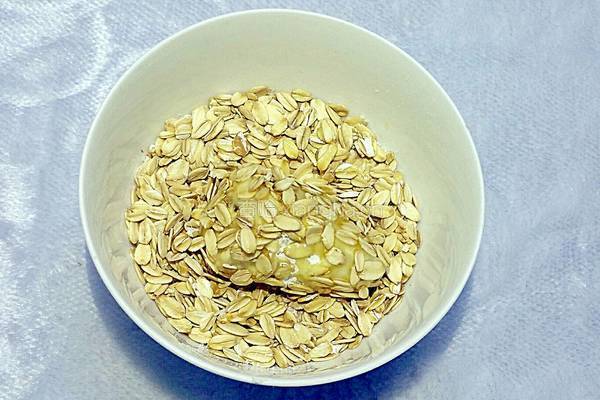 燕麦香蕉卷的做法图解4
