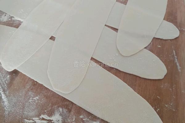 西红柿鸡蛋炒面的做法图解1