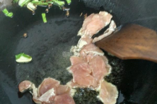 芹菜木耳炒肉的做法图解7