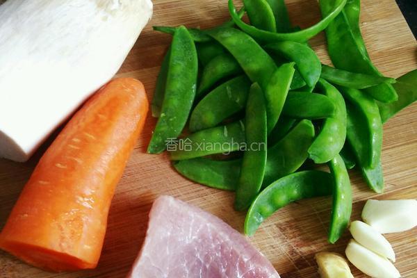 三色炒肉片的做法图解1