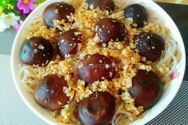 蒜蓉粉丝蒸香菇的做法图解9