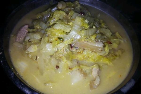 酸菜炖白肉的做法图解12