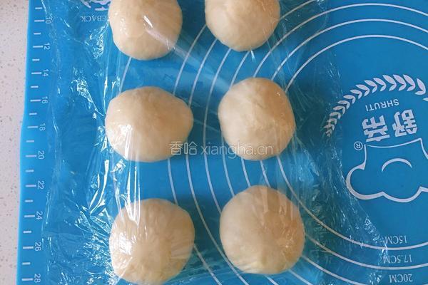 豆沙面包的做法图解7