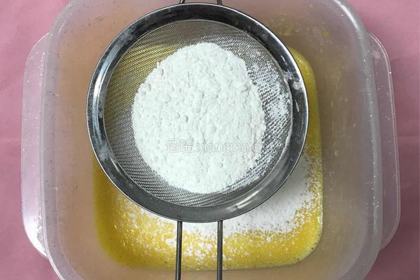 十寸戚风蛋糕的做法图解4