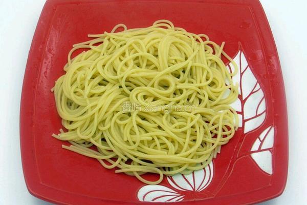 意大利黑芝麻酱面 的做法图解3