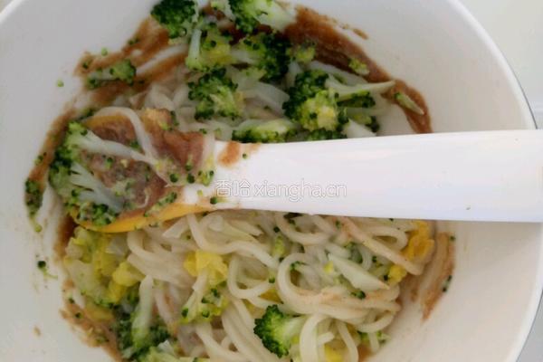 宝宝辅食芝麻酱拌面的做法图解5
