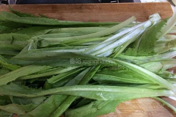 老干妈油麦菜的做法图解1