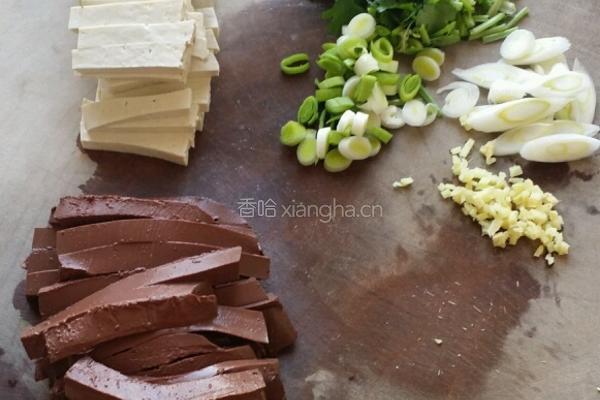 粉汤牛血的做法图解2