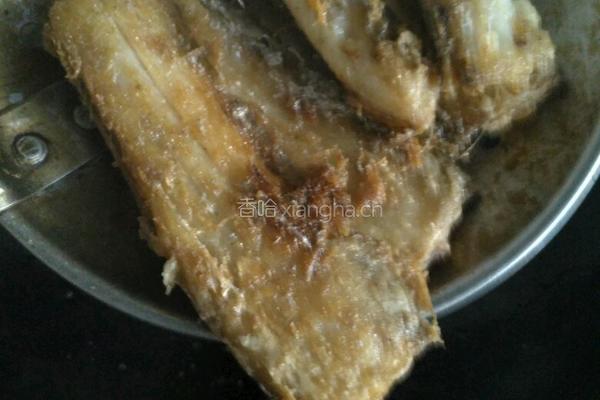 糖醋带鱼的做法图解6