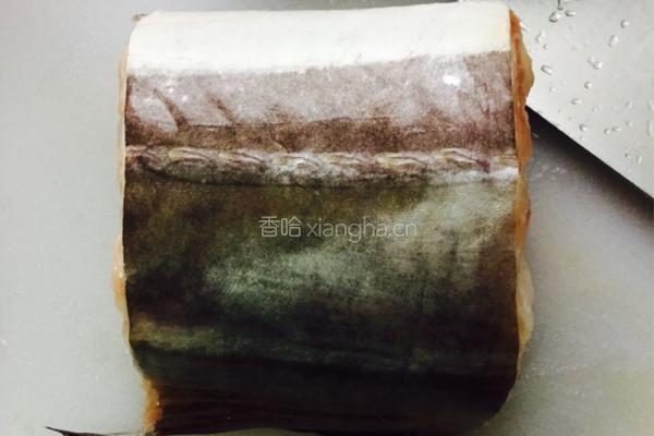 鳗鱼炒西红柿咸菜的做法图解1