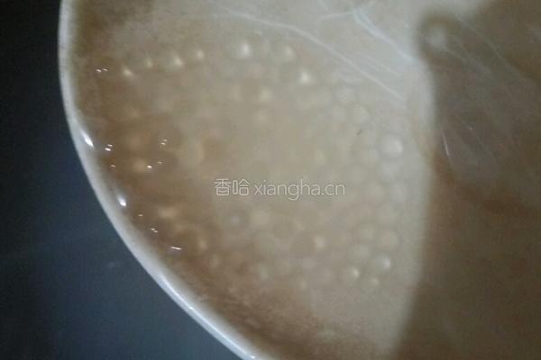 椰汁西米露的做法图解2