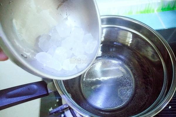 冰糖炖丰水梨的做法图解3