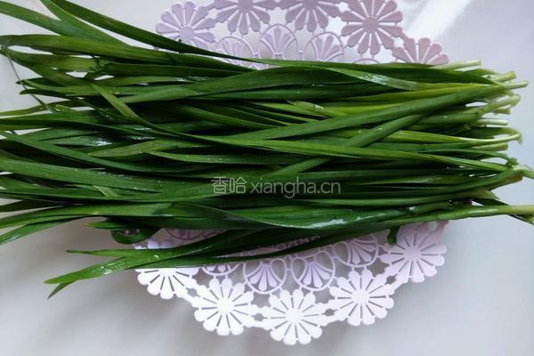 韭菜鸡蛋馅饺子的做法图解1