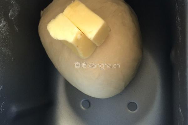 牛奶小辫面包的做法图解4