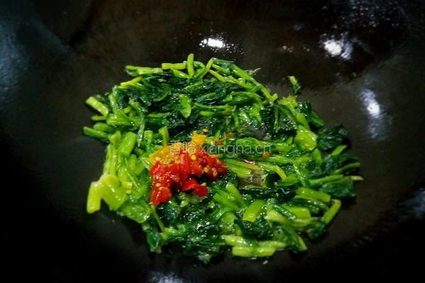 雪菜墨鱼的做法图解4