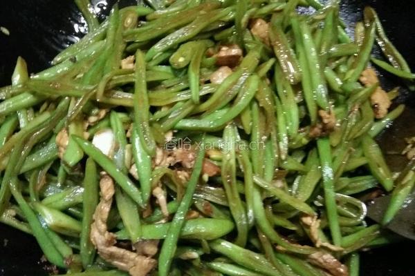 肉丝炒豆角的做法图解5