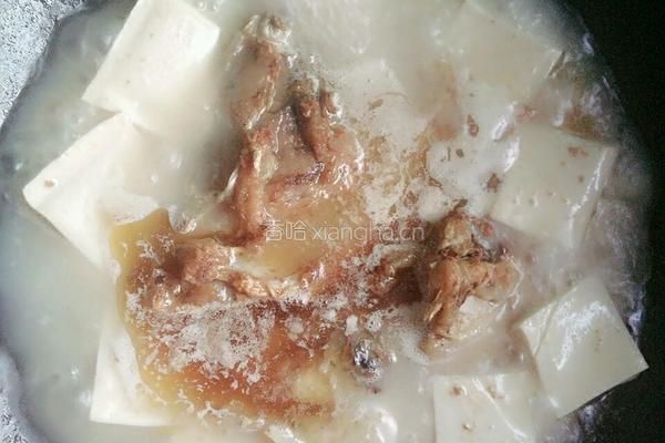 胖头鱼鱼头豆腐汤的做法图解10
