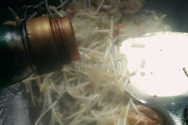 绿豆芽炒肉的做法图解8
