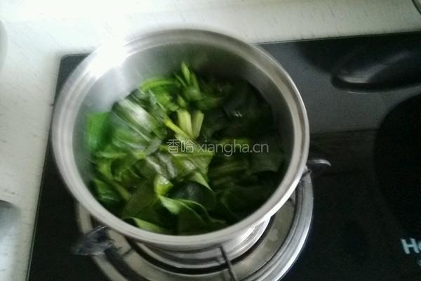 菠菜炒笨蛋的做法图解4