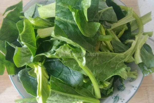 菠菜炒笨蛋的做法图解3