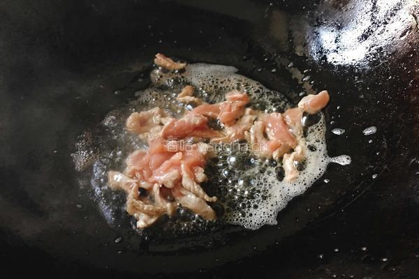 瘦肉菠菜汤的做法图解3